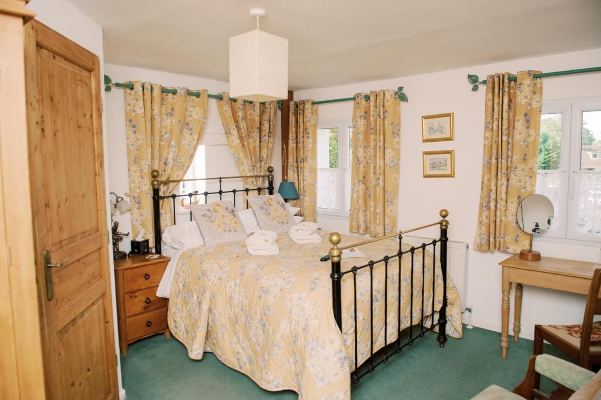 4 Lyndhurst Rd Brockenhurst Eksteriør billede