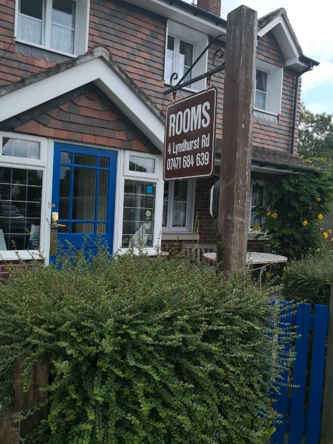 4 Lyndhurst Rd Brockenhurst Eksteriør billede